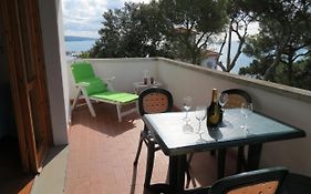 Bellavista Beachfront Apartments