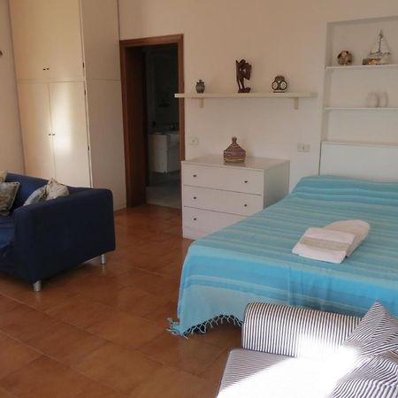 Bellavista Beachfront Apartments Quercianella Exterior photo