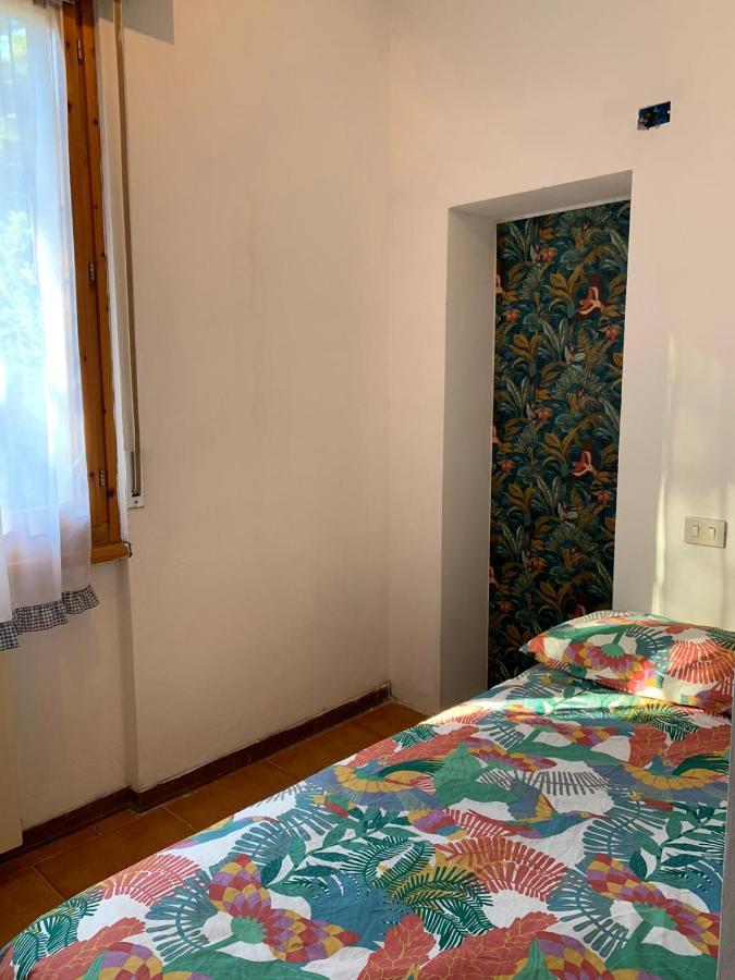 Bellavista Beachfront Apartments Quercianella Exterior photo